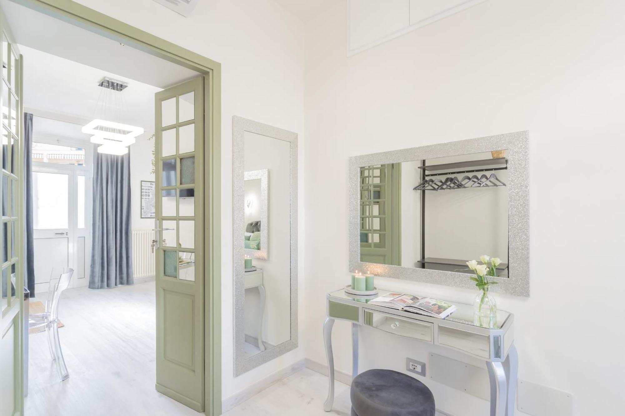 Cernobbio Dream Suites By Rent All Como Exterior photo