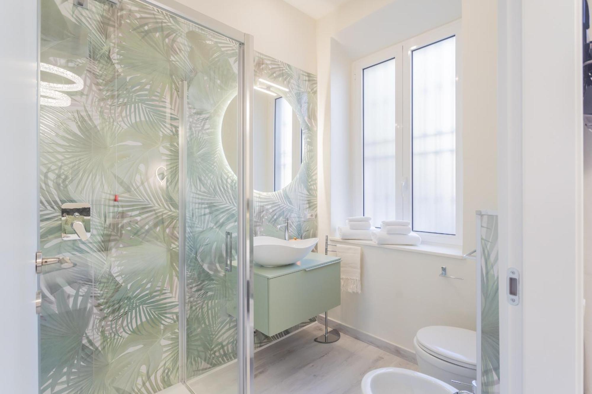 Cernobbio Dream Suites By Rent All Como Exterior photo