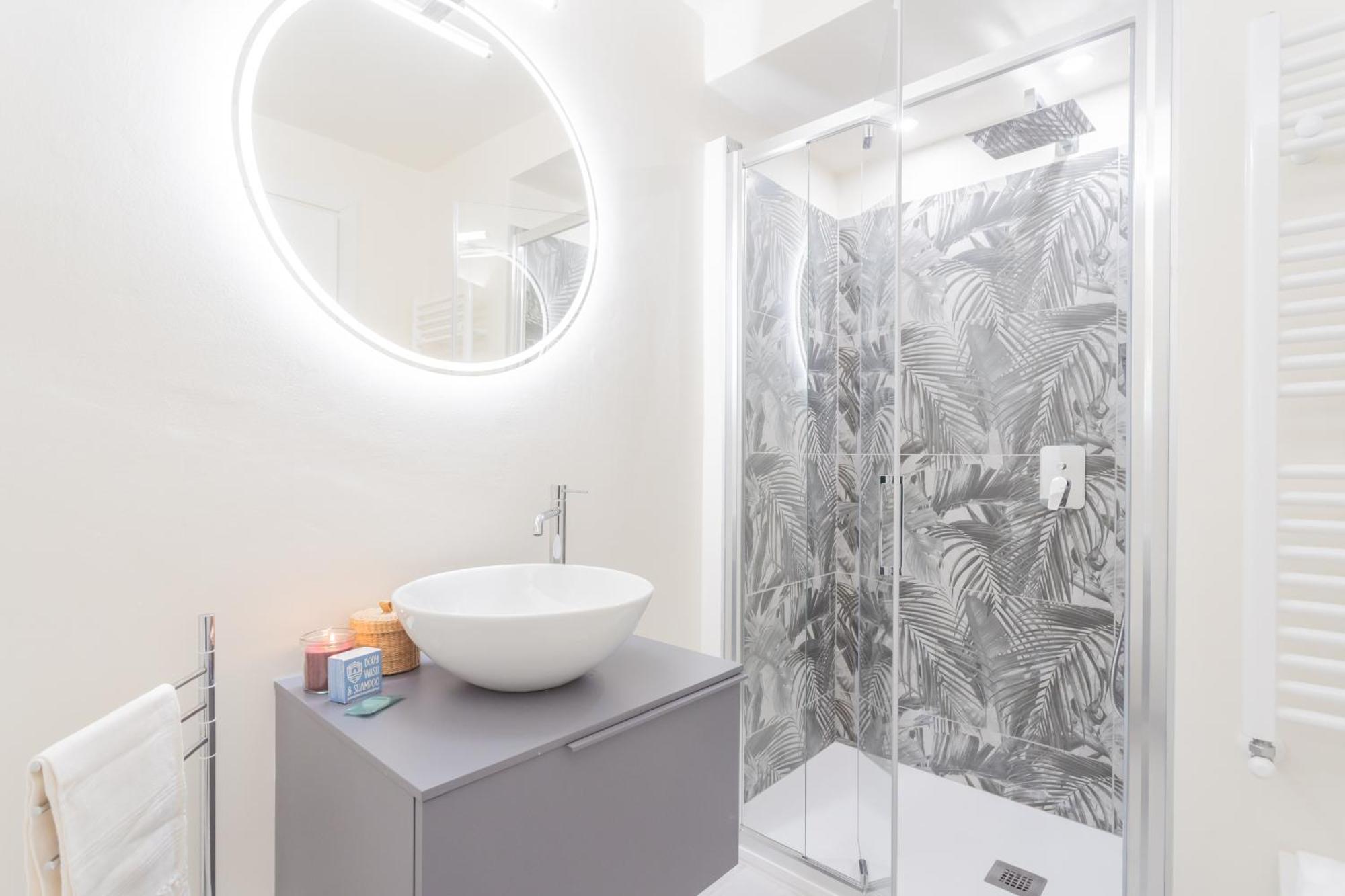 Cernobbio Dream Suites By Rent All Como Exterior photo
